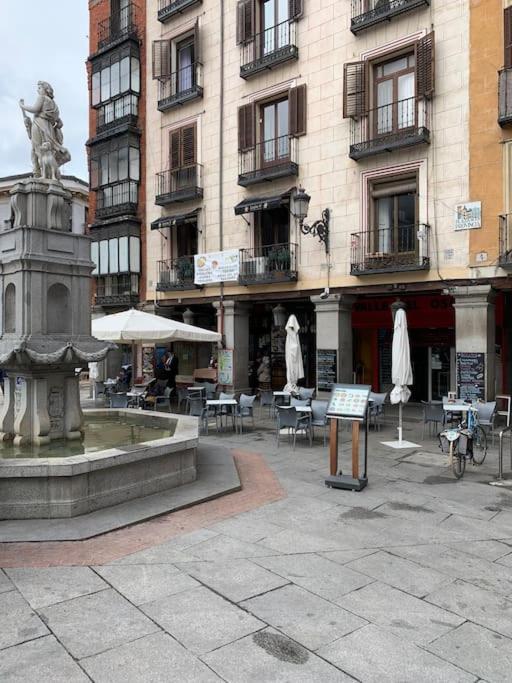 Espectacular Apartamento Plaza Mayor Madrid Extérieur photo